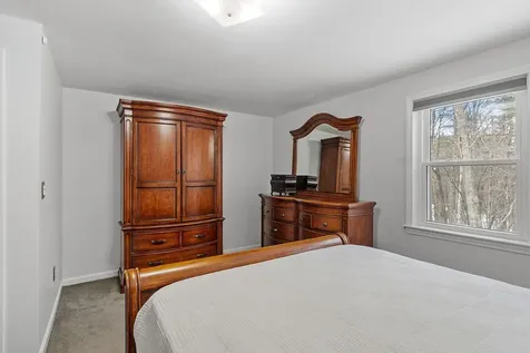 8 Blueberry Road Derry NH 03038