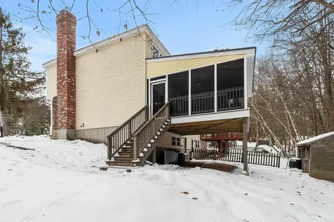 8 Blueberry Road Derry NH 03038