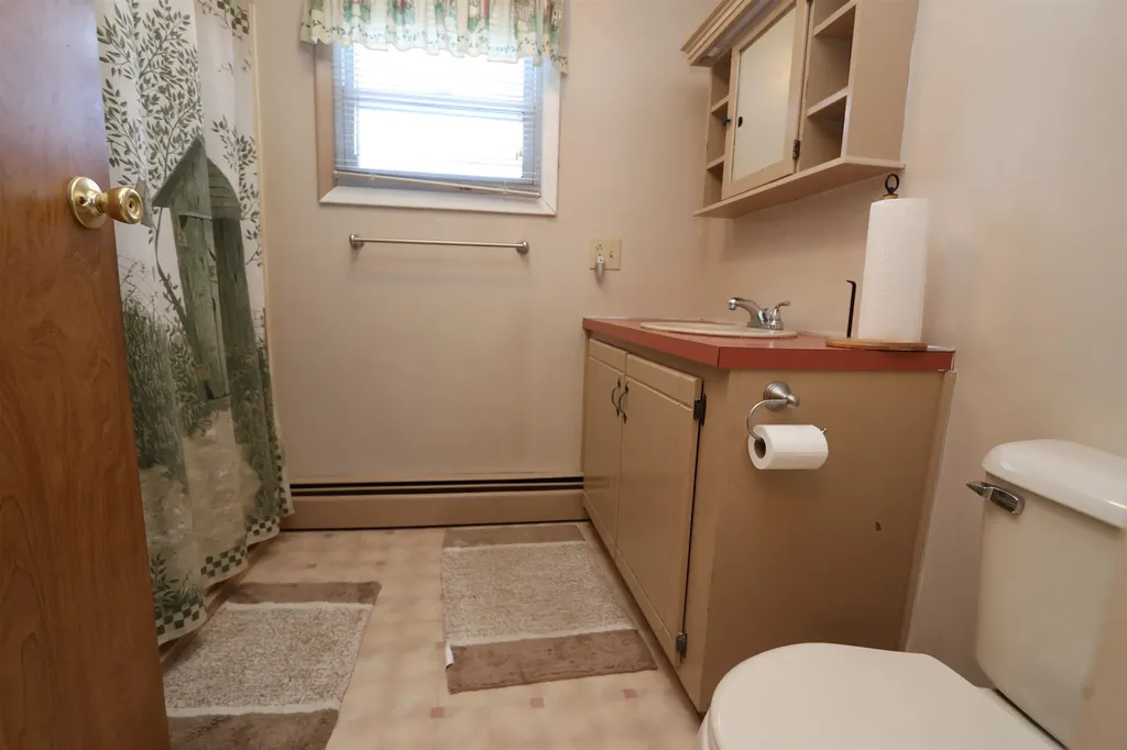 911 Camelot Drive Exeter NH 03833