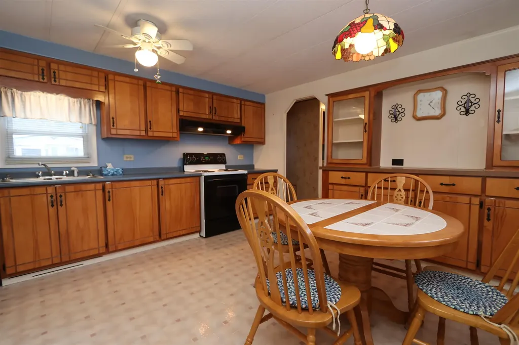 911 Camelot Drive Exeter NH 03833