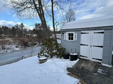 911 Camelot Drive Exeter NH 03833