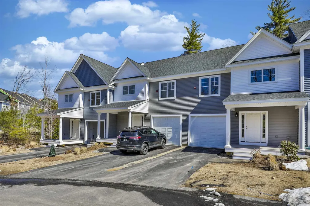 181 Knollwood Way Manchester NH 03102