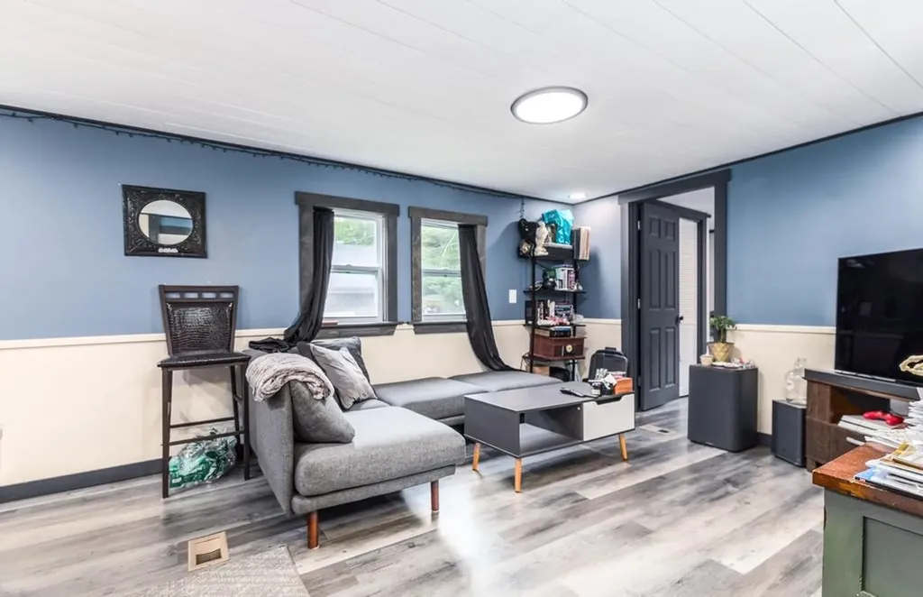 68 Moose Lane Rochester NH 03867