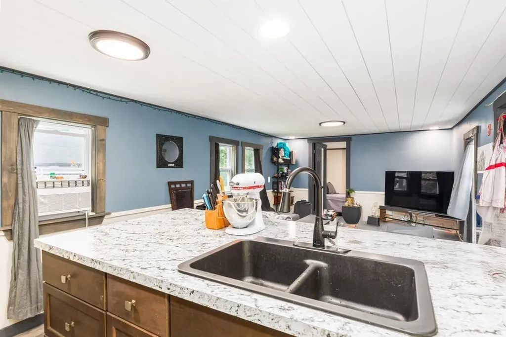 68 Moose Lane Rochester NH 03867