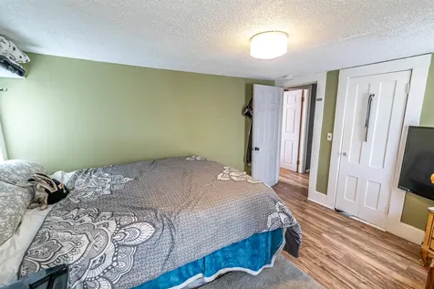 10 North Main Street Derry NH 03038