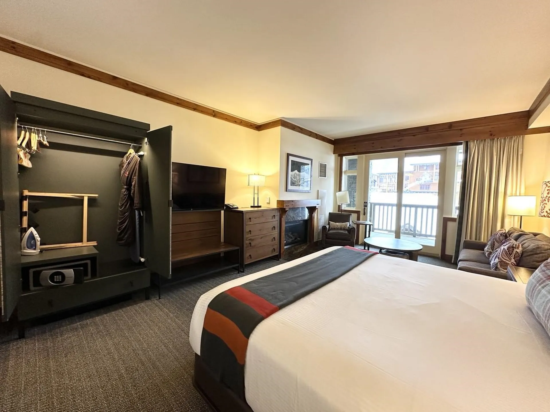 7412 Mountain Road Stowe VT 05672