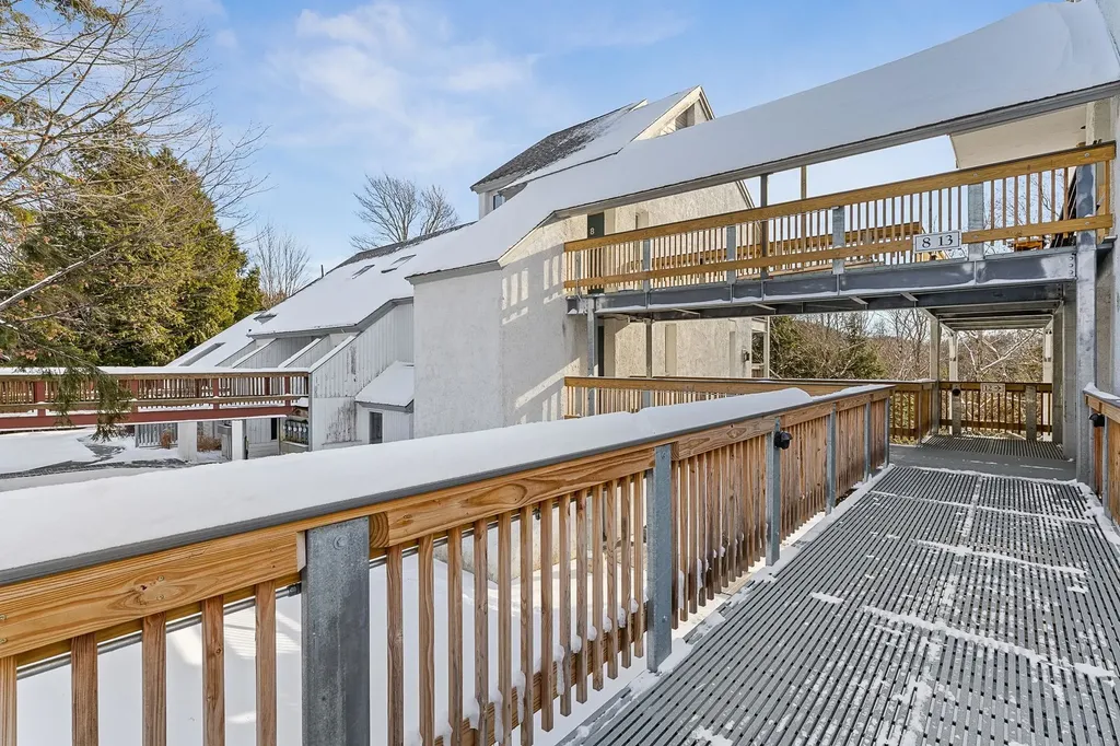 42 Lower Phase Road Warren VT 05672