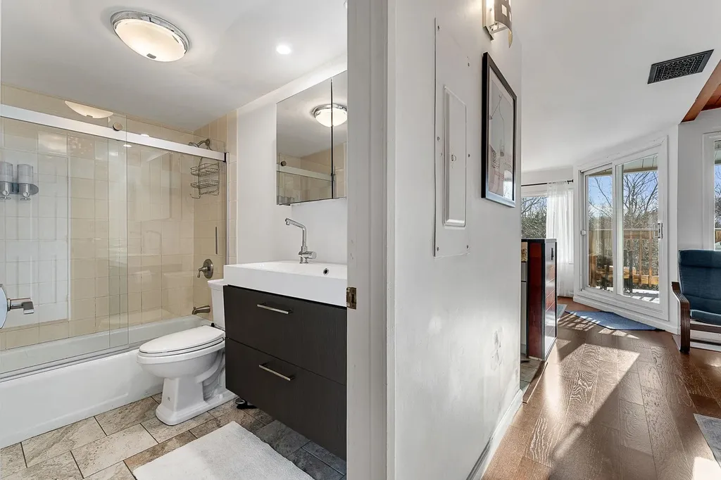 42 Lower Phase Road Warren VT 05672