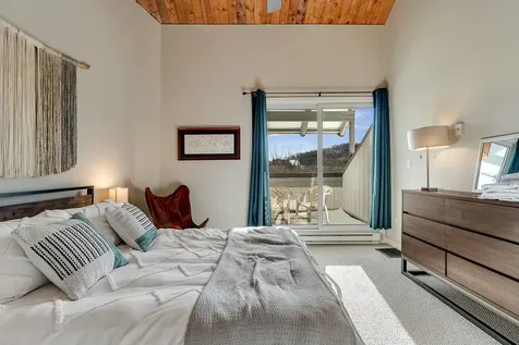 42 Lower Phase Road Warren VT 05672