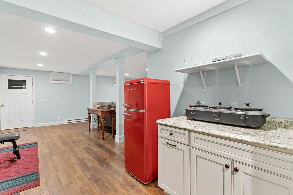 10 Pacific Drive Dover NH 03820