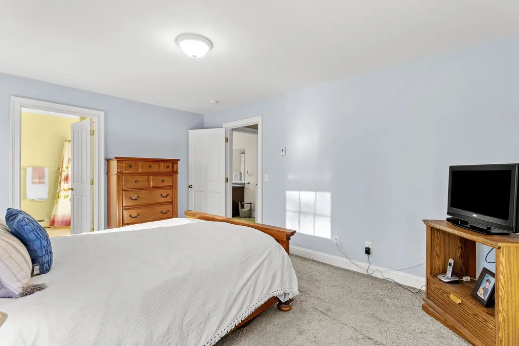 10 Pacific Drive Dover NH 03820