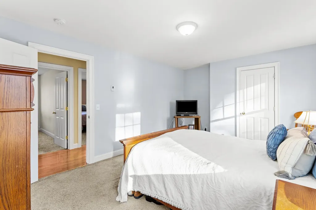 10 Pacific Drive Dover NH 03820