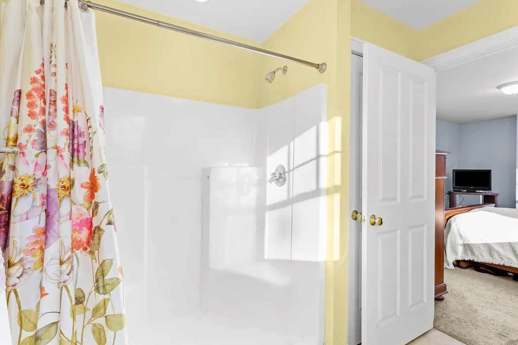 10 Pacific Drive Dover NH 03820