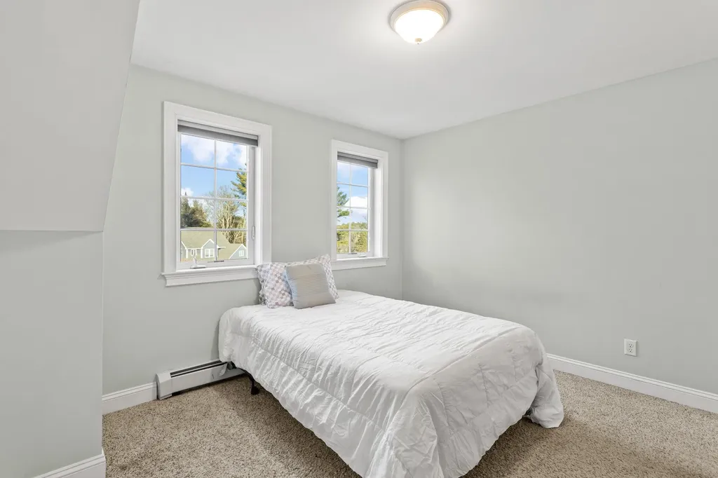 10 Pacific Drive Dover NH 03820