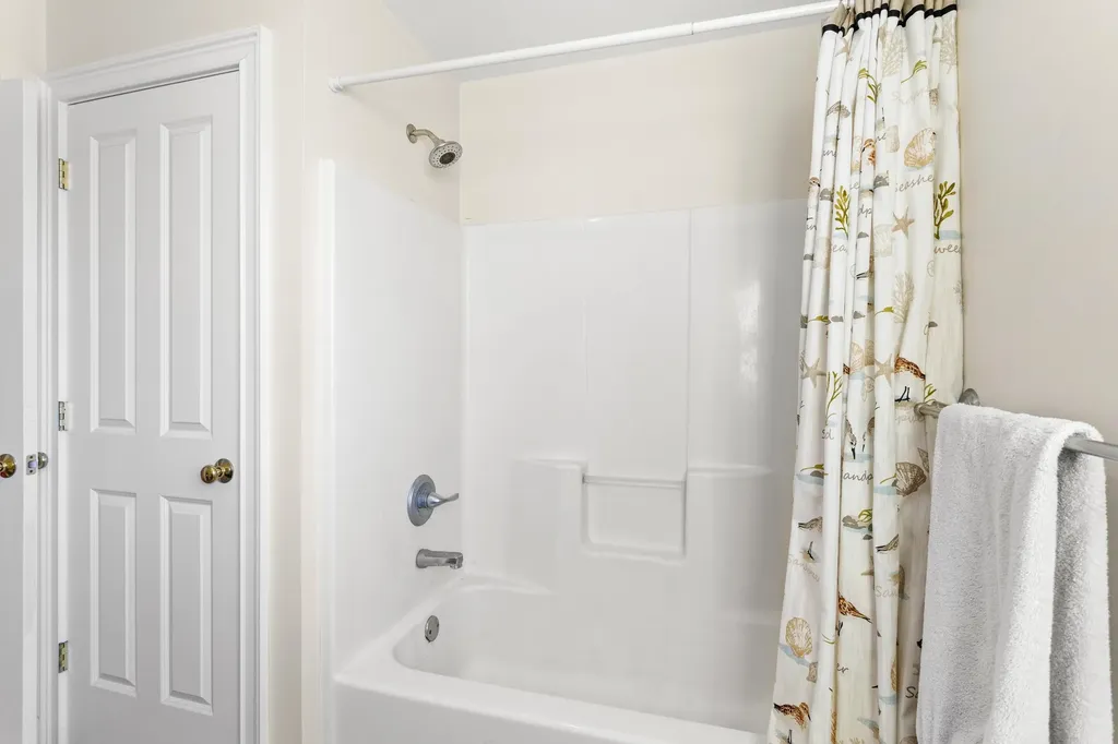 10 Pacific Drive Dover NH 03820