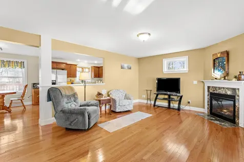 10 Pacific Drive Dover NH 03820