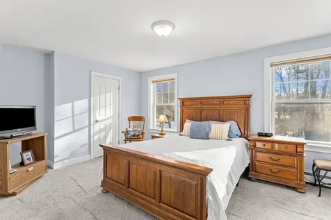 10 Pacific Drive Dover NH 03820