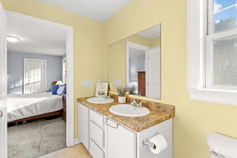 10 Pacific Drive Dover NH 03820