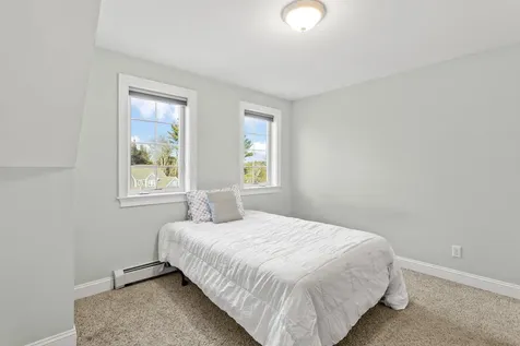 10 Pacific Drive Dover NH 03820