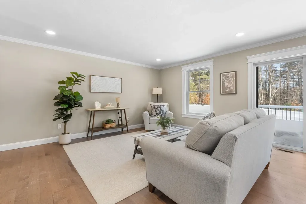 447 Silver Lake Road Hollis NH 03049