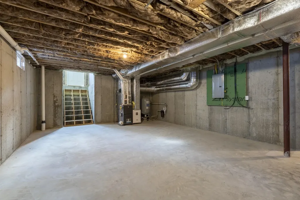 447 Silver Lake Road Hollis NH 03049