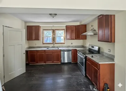 52 Henniker Street Hillsborough NH 03244