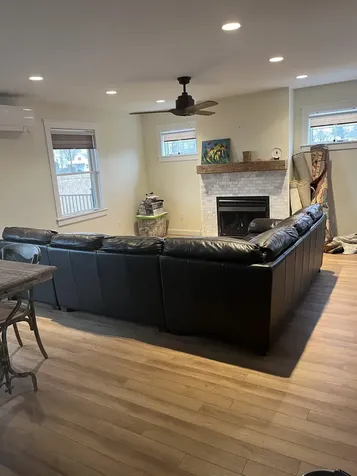 20 Gill Street Hampton NH 03842-4245