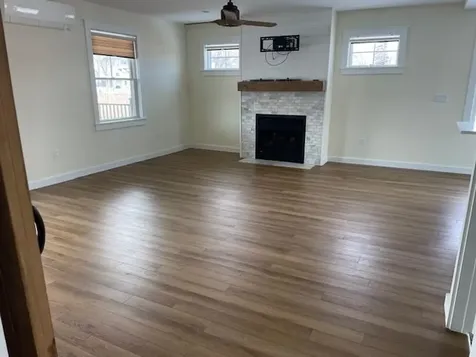 20 Gill Street Hampton NH 03842-4245