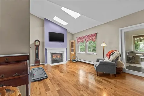 7 Cardinal Lane Essex VT 05452