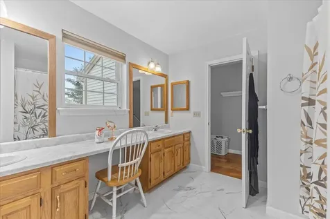 7 Cardinal Lane Essex VT 05452