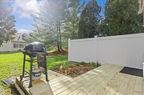 7 Cardinal Lane Essex VT 05452