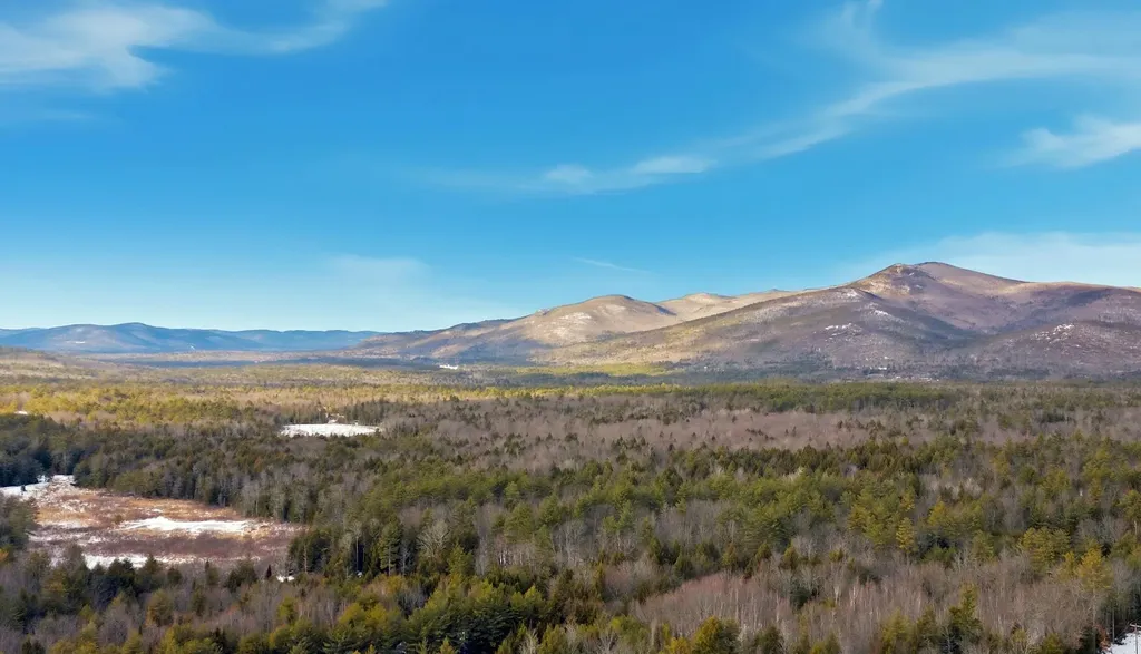 82 Ledge Hill Road Tuftonboro NH 03816