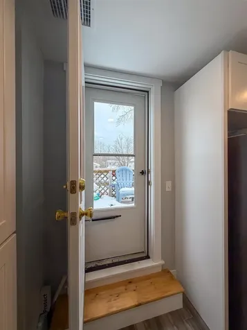 24 Hill Street Dover NH 03820