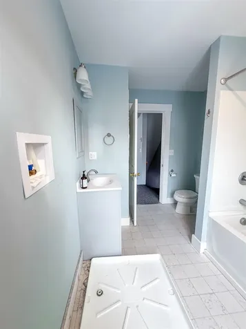 24 Hill Street Dover NH 03820