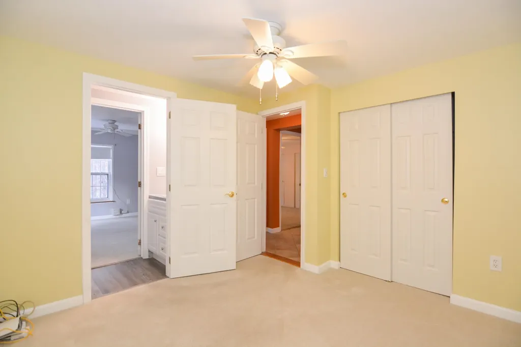 47 Campbell Street Salem NH 03079