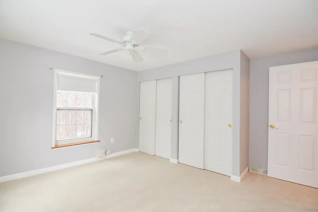 47 Campbell Street Salem NH 03079