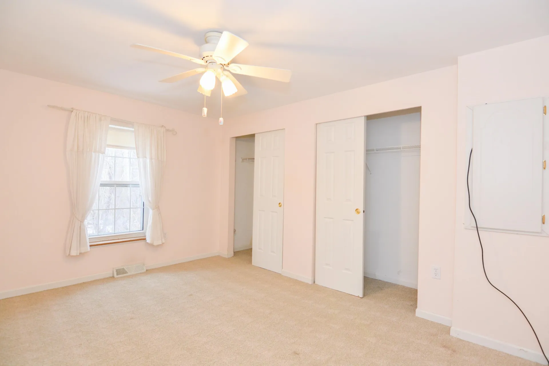 47 Campbell Street Salem NH 03079