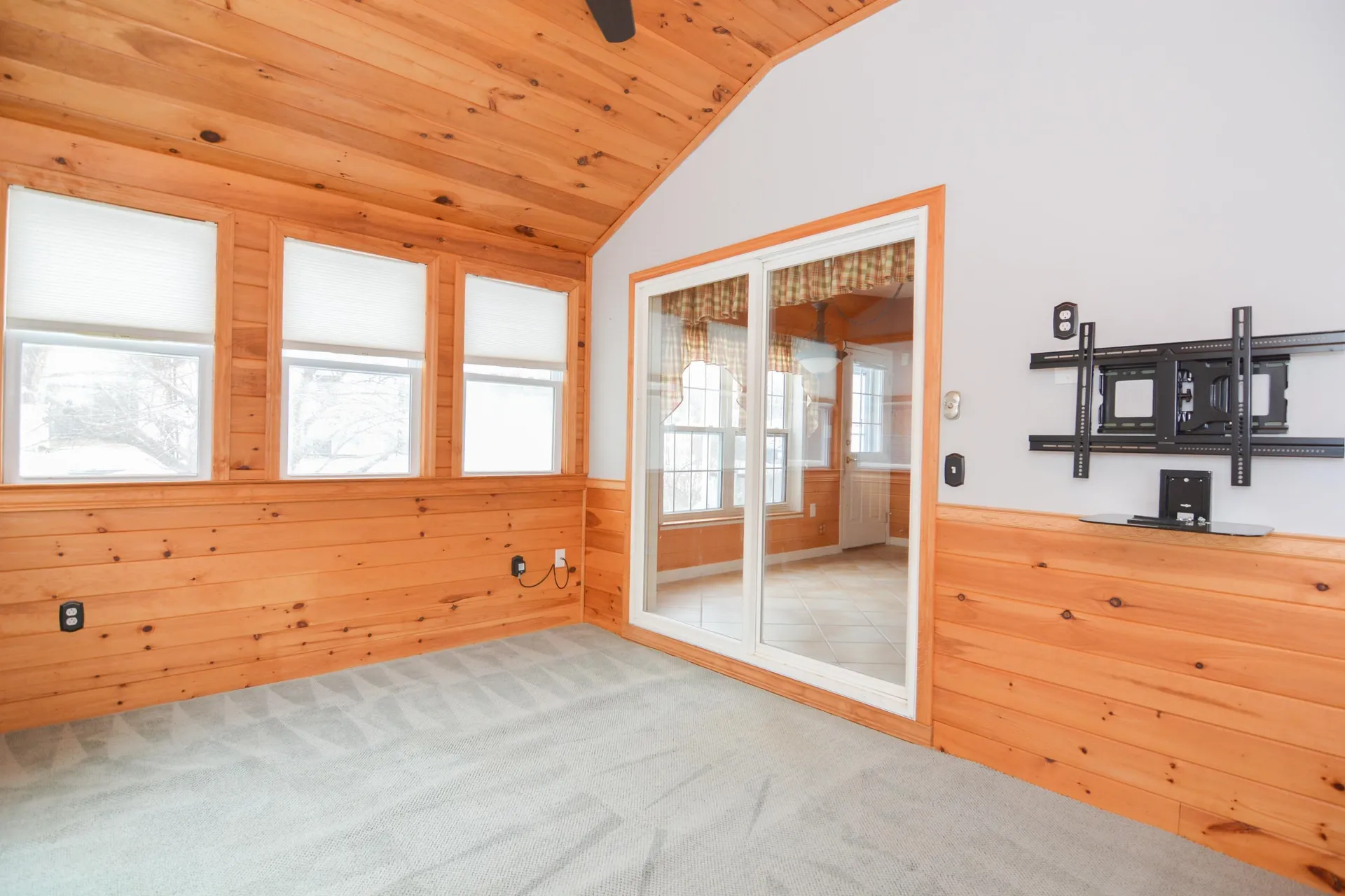 47 Campbell Street Salem NH 03079