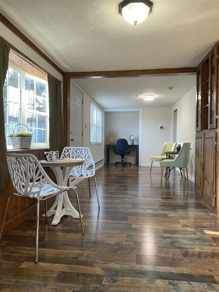 11 North Road Kingston NH 03848