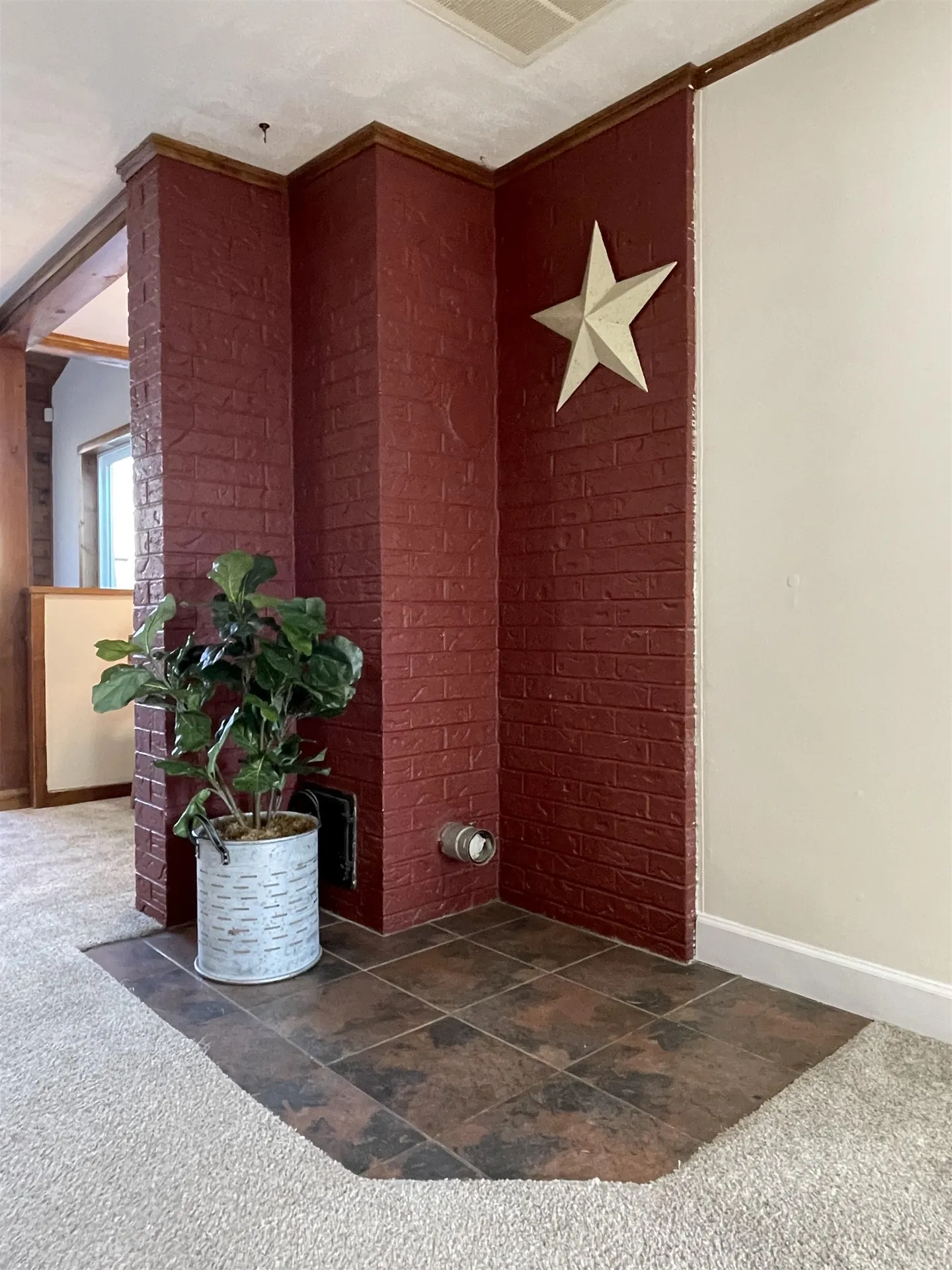 11 North Road Kingston NH 03848