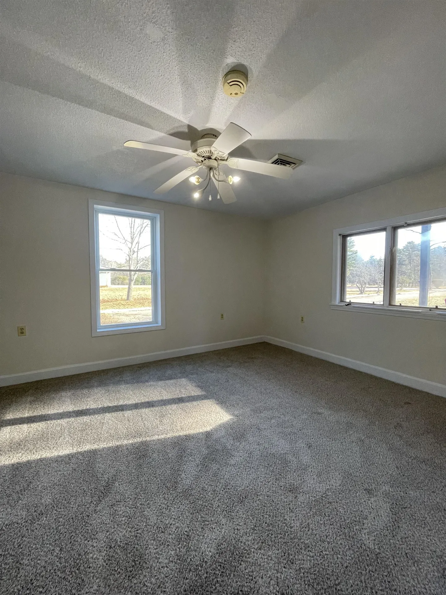 11 North Road Kingston NH 03848