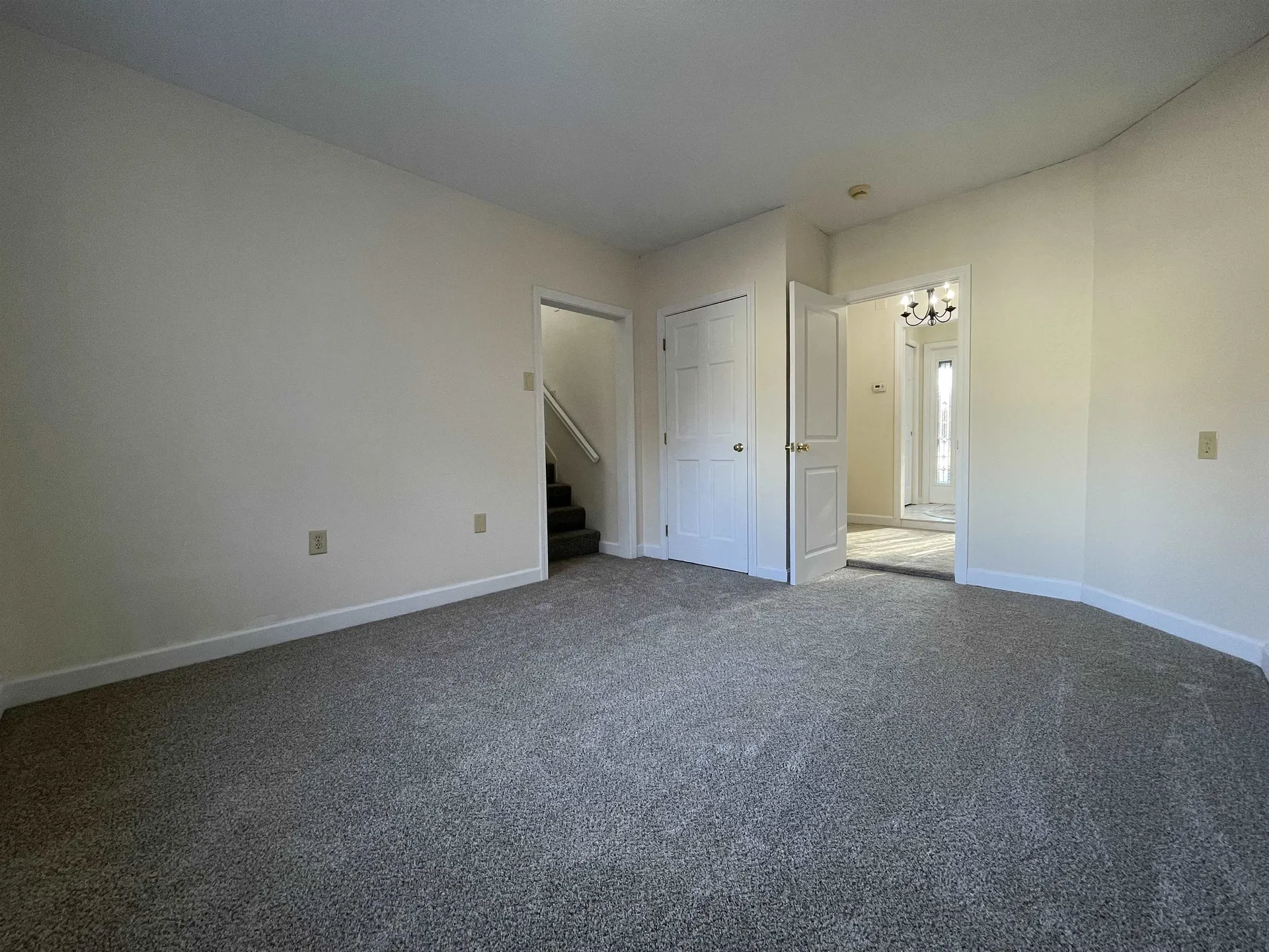 11 North Road Kingston NH 03848