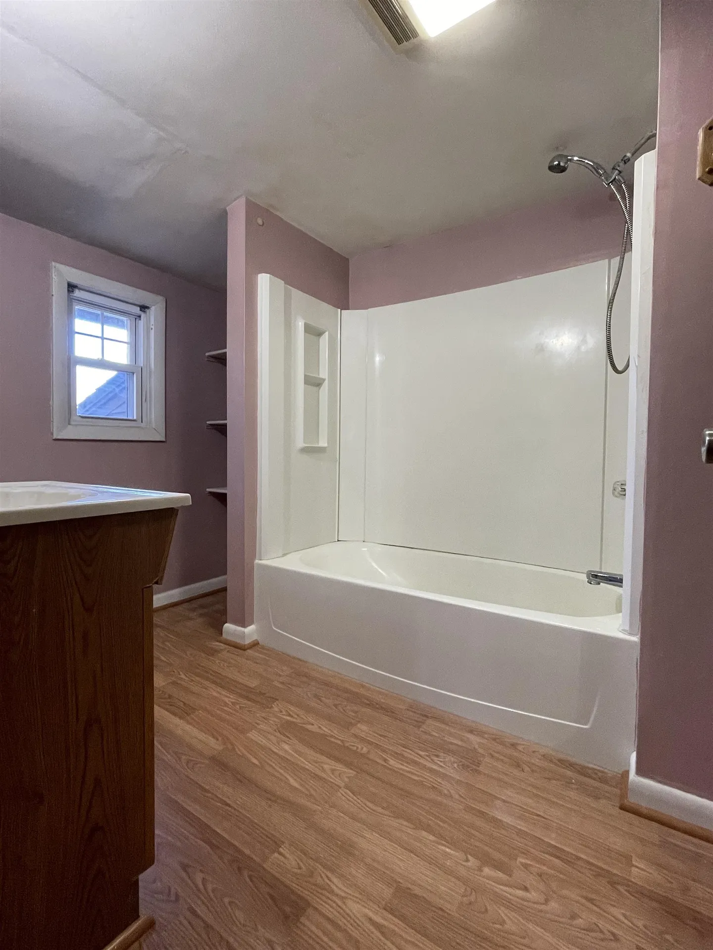 11 North Road Kingston NH 03848