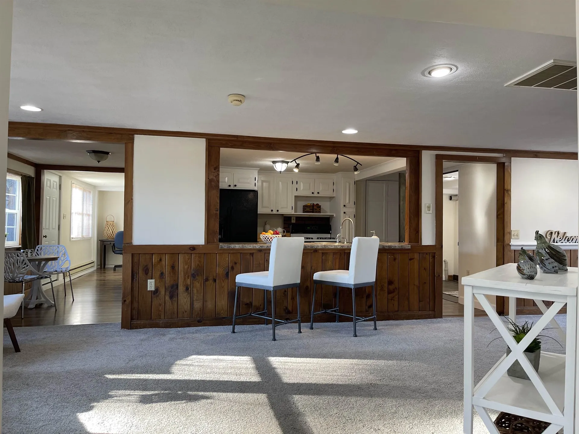 11 North Road Kingston NH 03848