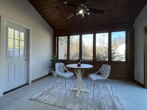 11 North Road Kingston NH 03848