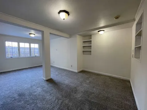 11 North Road Kingston NH 03848