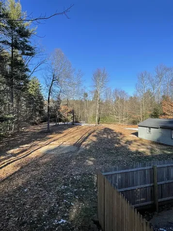 11 North Road Kingston NH 03848