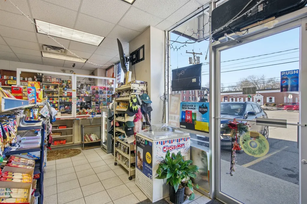 242 North Main Street Concord NH 03303