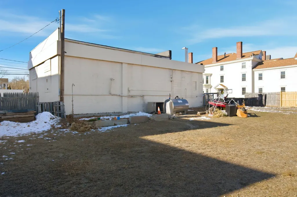 242 North Main Street Concord NH 03303