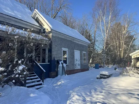 8 Kilkenny Street Lancaster NH 03584